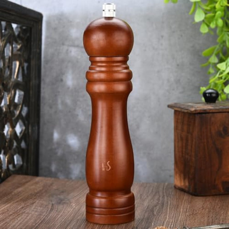 FnS Wooden Salt & Pepper Shakers