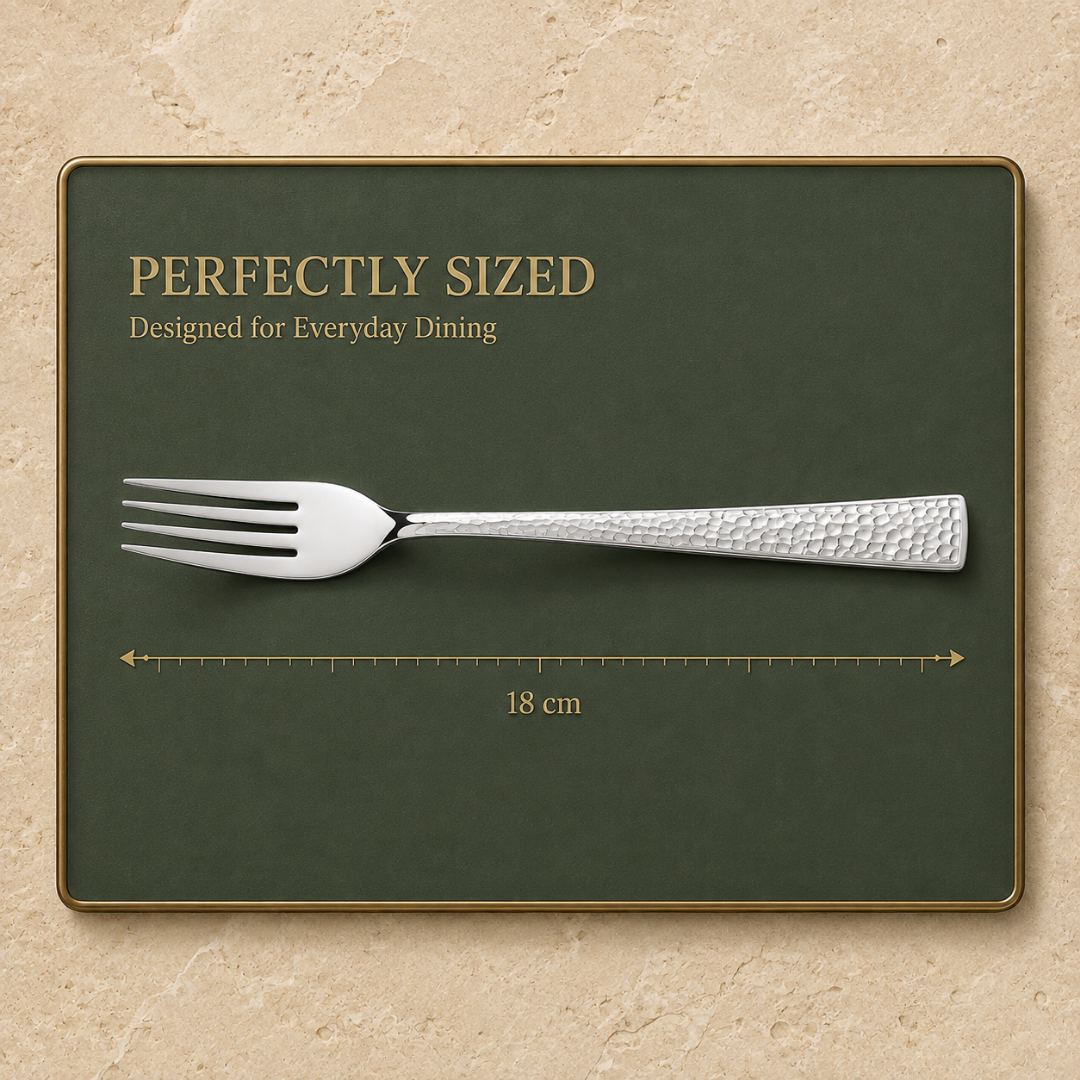 Montavo by FnS Helios stainless steel dessert fork with hammered handle, measuring 18 cm for comfortable daily dining.

