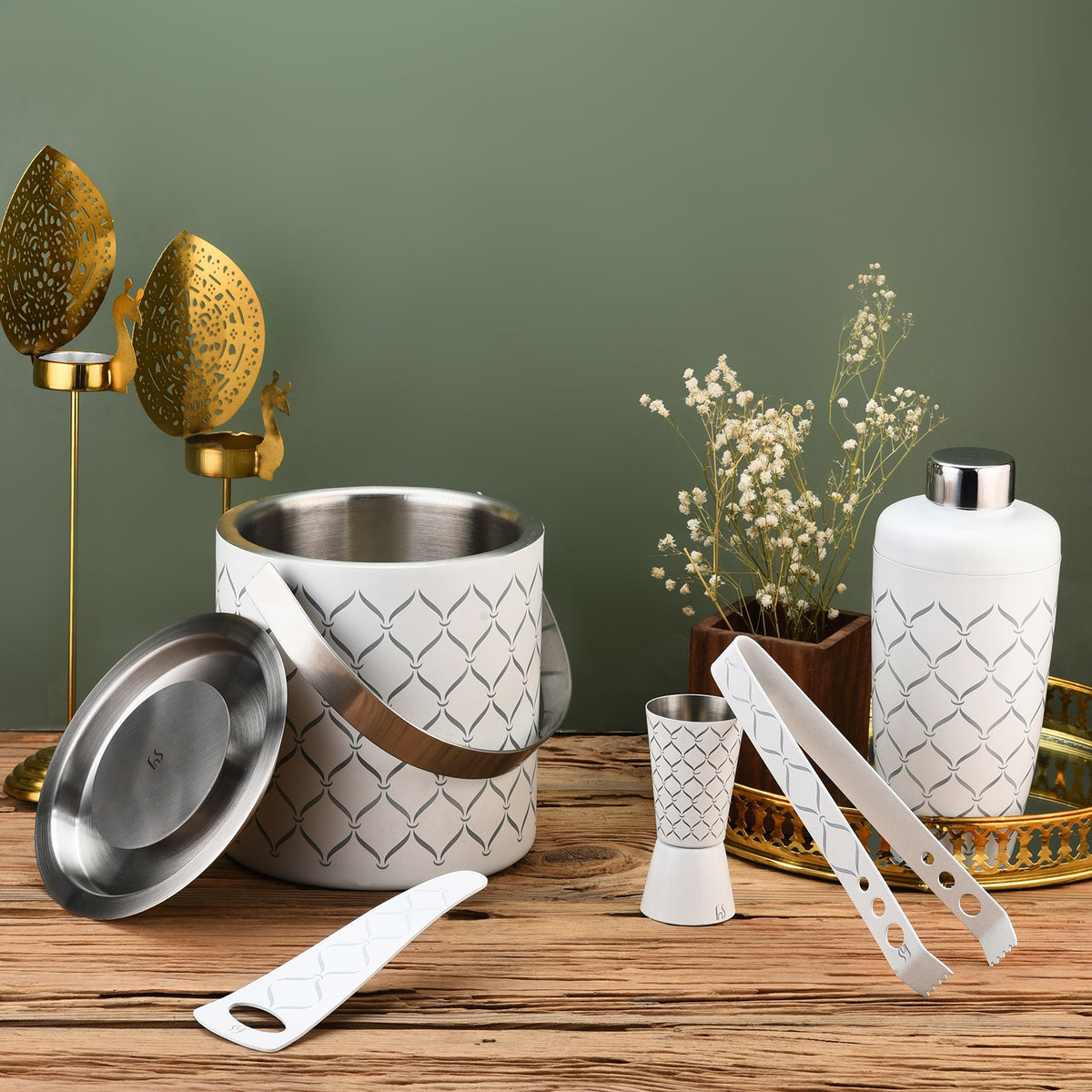 FnS Zurich white finish 5 Pc Bar Set (White)