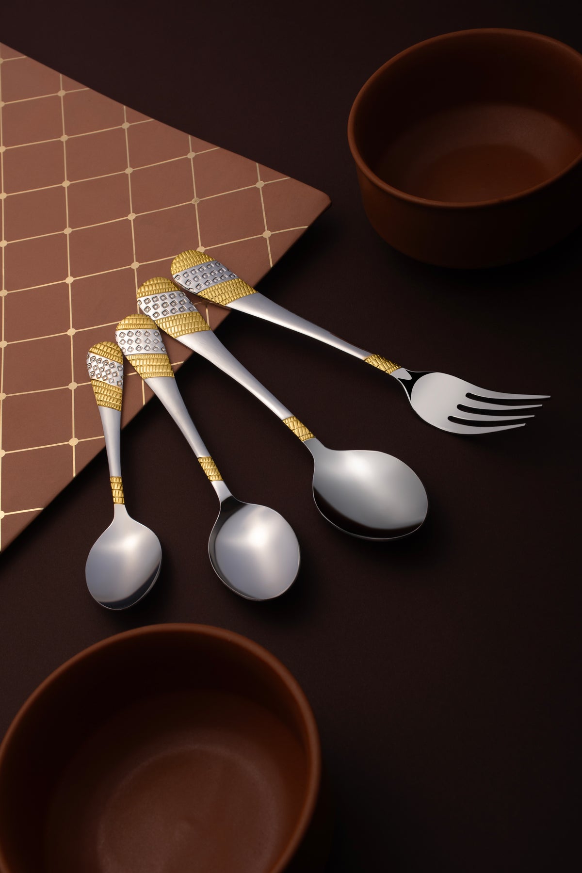 Fns Imperio 24 Karat Gold Plated 24 Pc Cutlery Set with Wooden Box