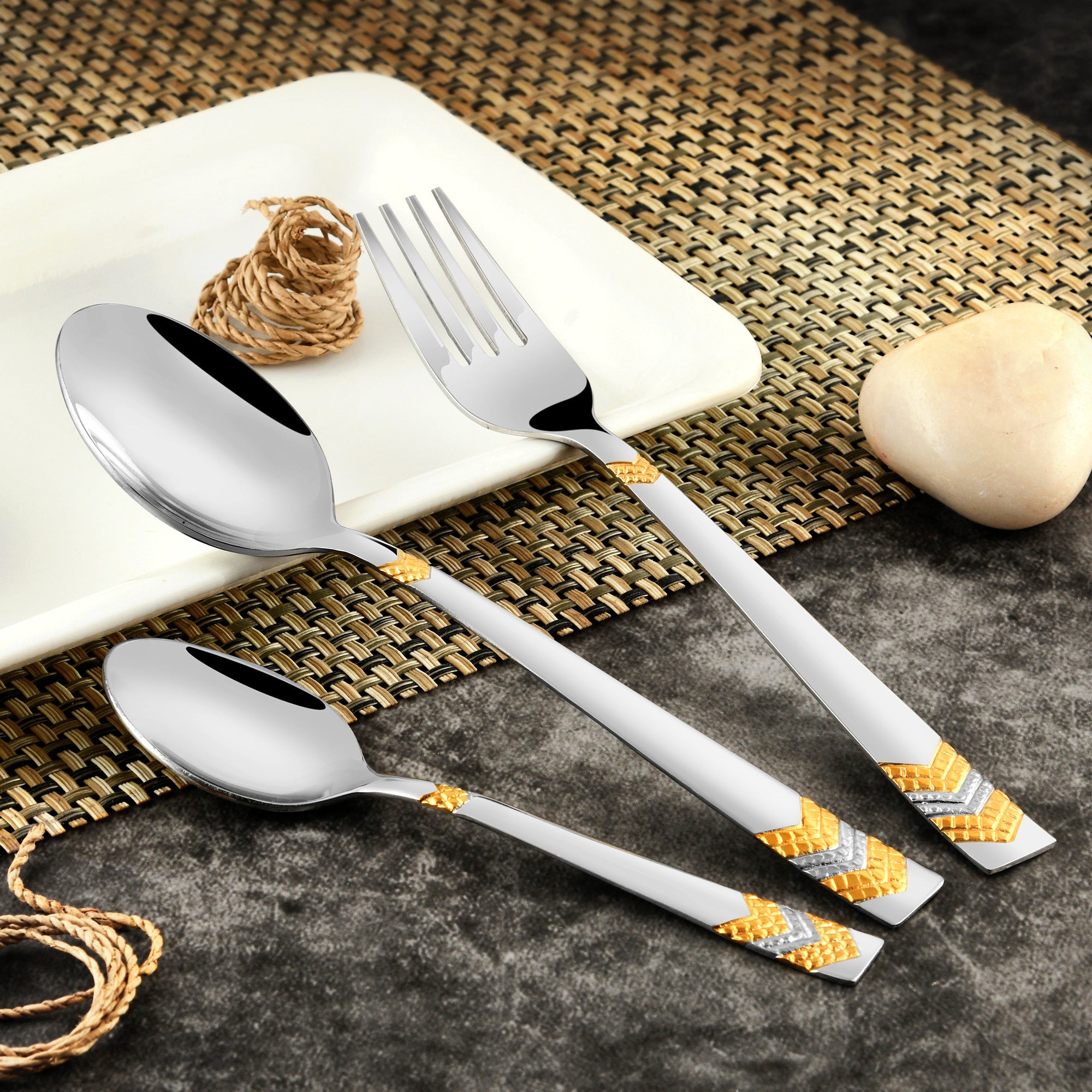FnS Raga 24 Karat Gold Plated 18 Pcs Cutlery Set with Leatherette Box