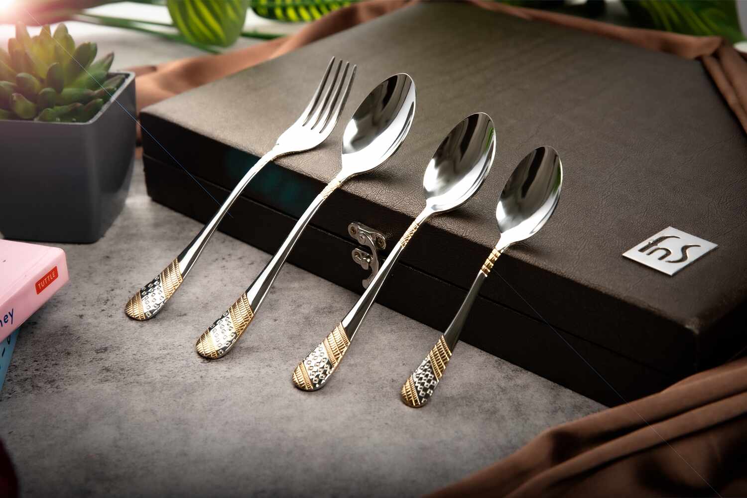 FnS Imperio 24 Karat Gold Plated 24 Pc Cutlery Set with Wooden Box