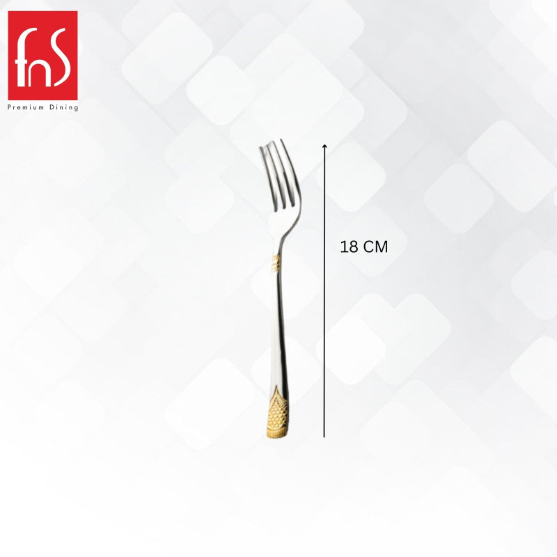 A single August Dinner Fork is shown vertically against a white background, with a label indicating its length as 18 cm.