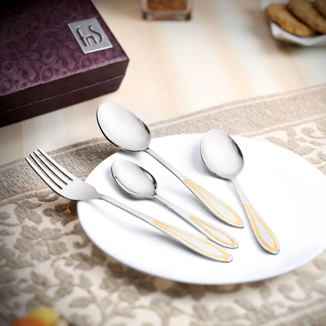 FnS Classic 24 Karat Gold Plated 18 Pcs Cutlery Set with Leatherette Box (6 Pc Dinner Spoons, Pc Dinner Fork, Pc Tea Spoons)